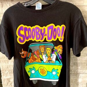 Scooby Doo Mystery Machine Graphic T-Shirt Med
Veronica Shaggy Daphne Fred